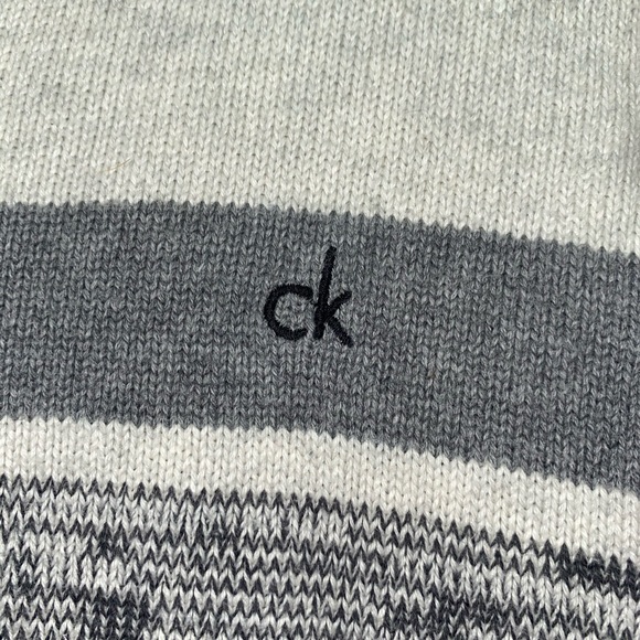 Pull OverJacket - Picture 3 of 4